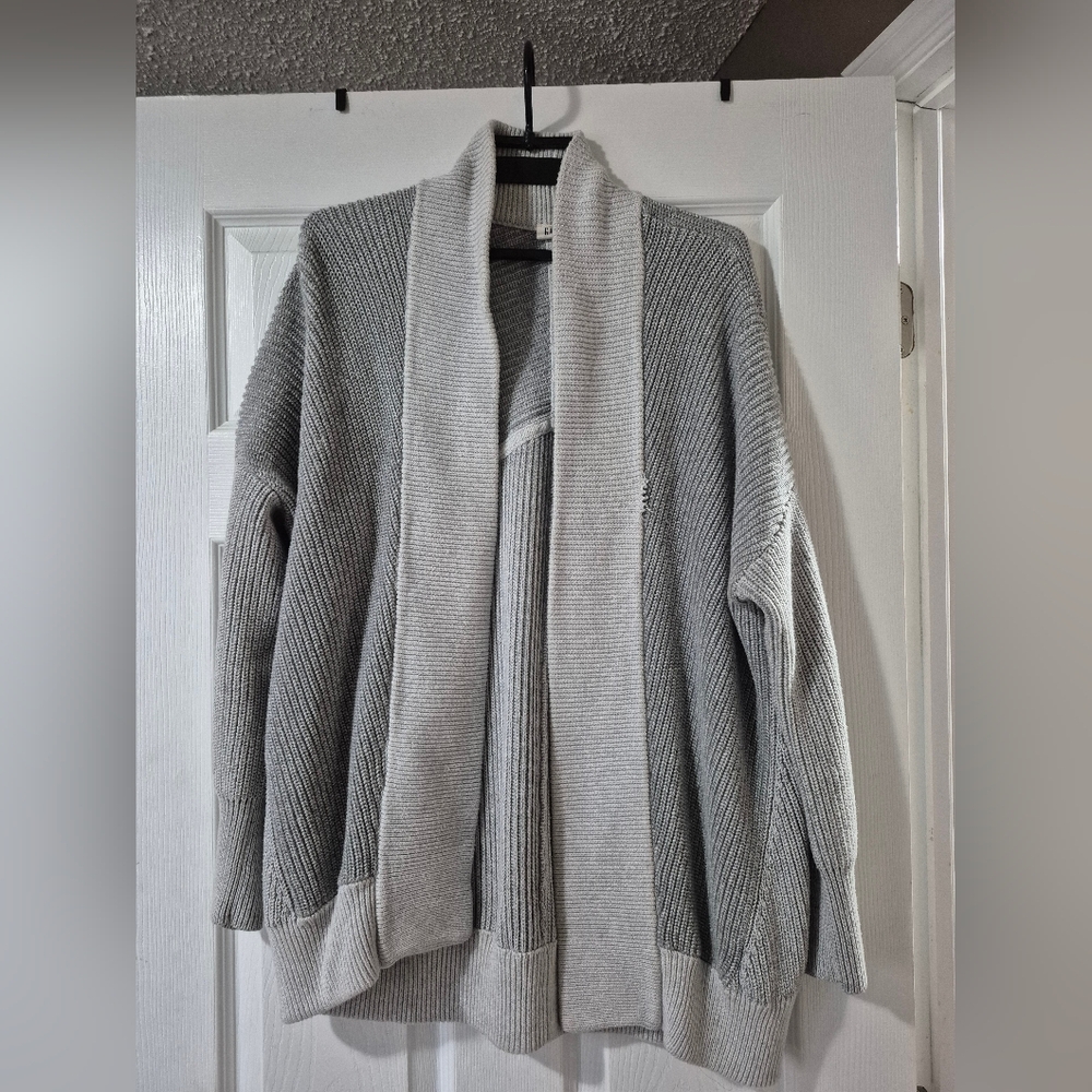 GAP Women's Gray Cardigan Sweater